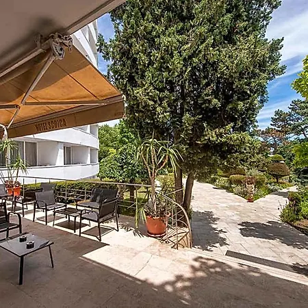 Scoica Hotel